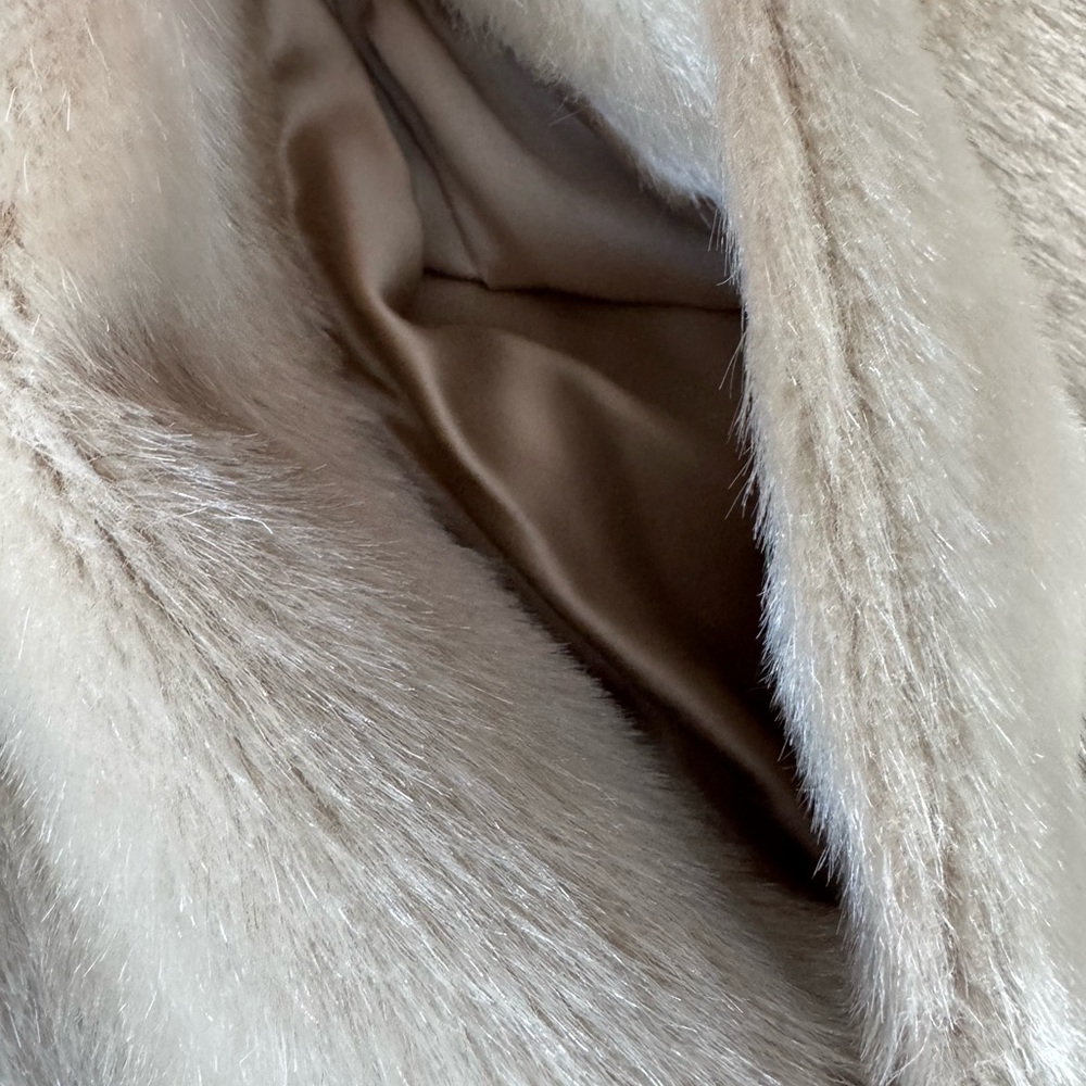 Vintage Brazotta Blond Light Ivory Mink Fur Portrait Collar Faux Fur Dress Coat - Picture 8 of 16